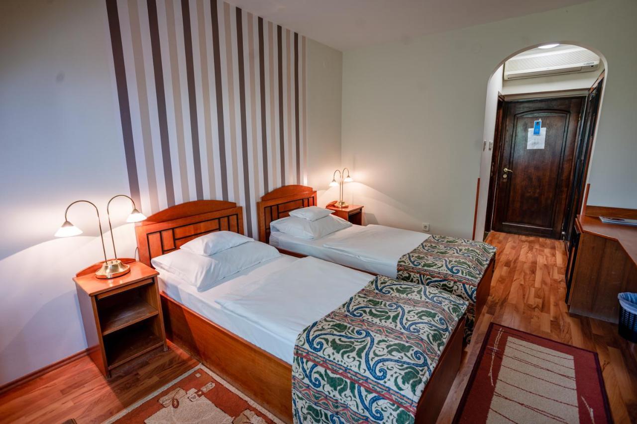 Hotel Erzsebet Heviz Exterior foto