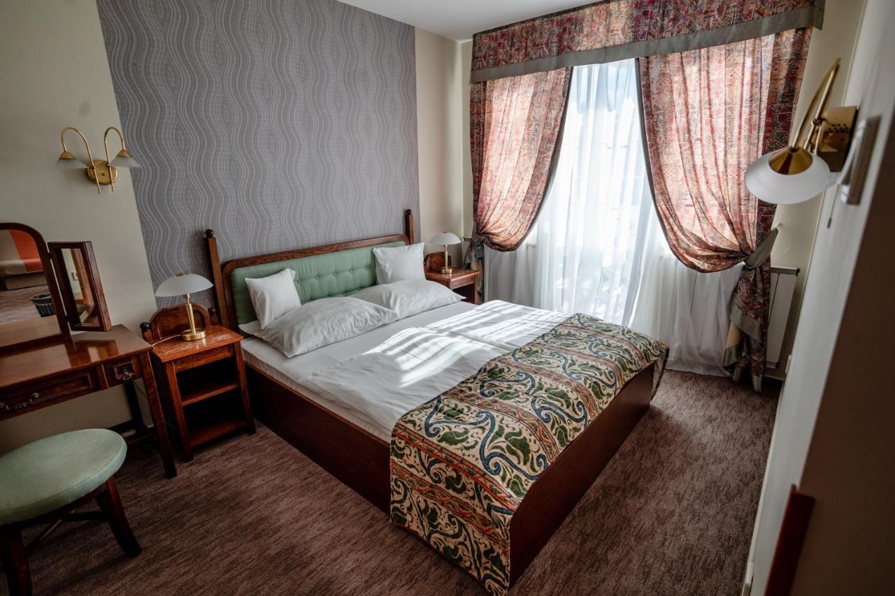 Hotel Erzsebet Heviz Exterior foto