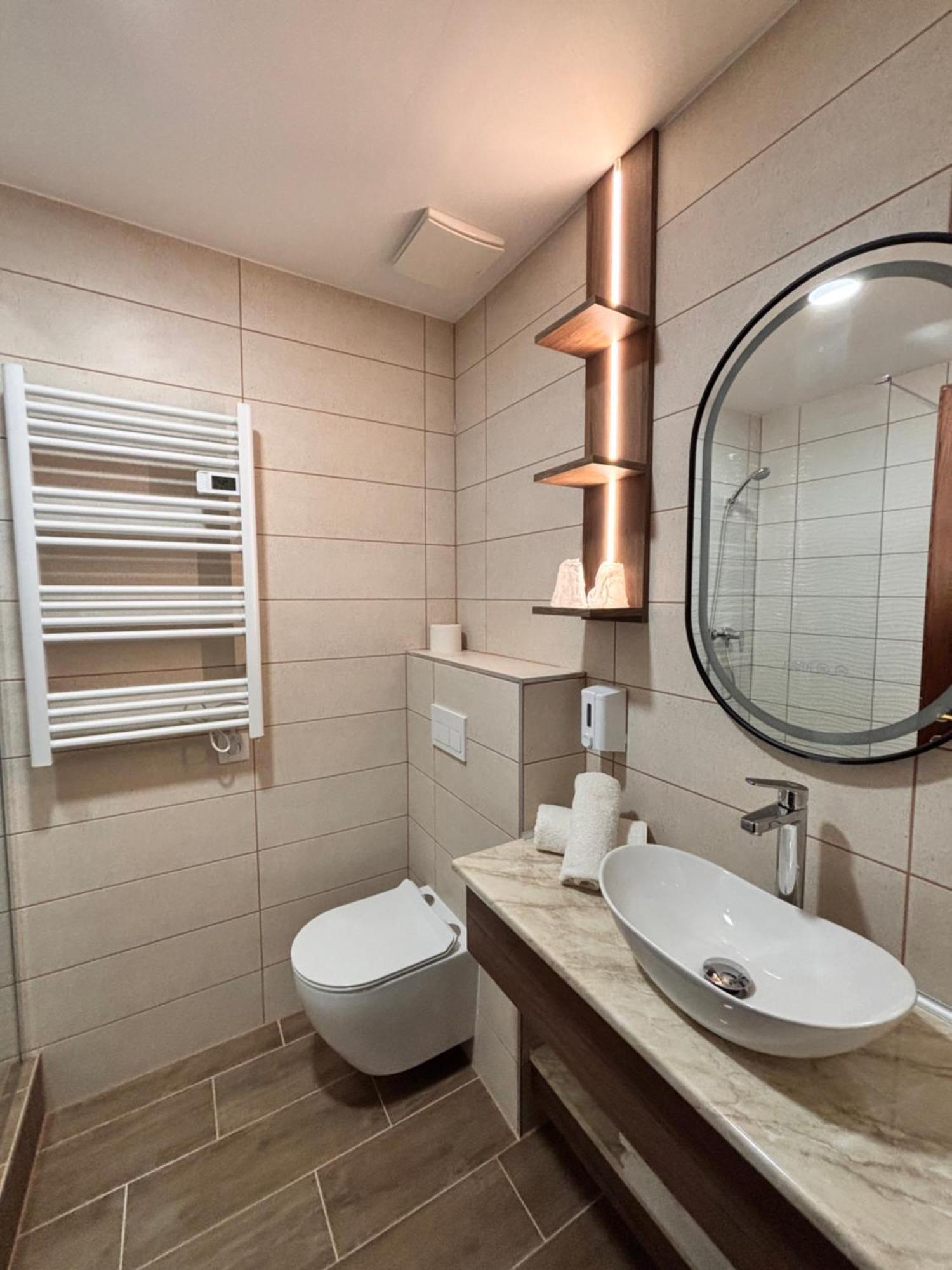 Hotel Erzsebet Heviz Exterior foto