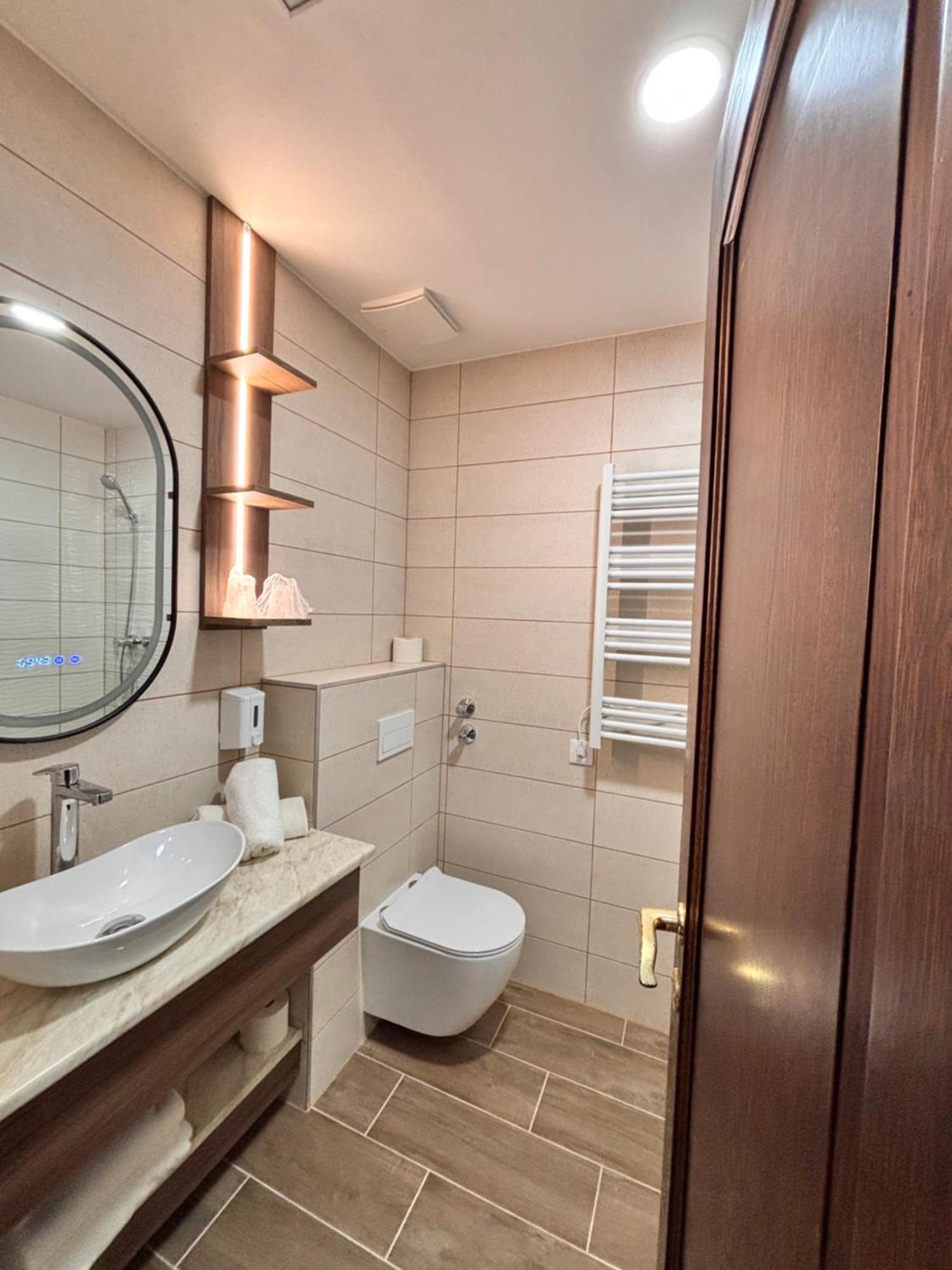 Hotel Erzsebet Heviz Exterior foto